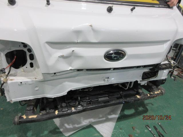 スバル サンバートラック ｔｖ2 軽トラ フロントパネル取替 福島市 自動車 車 鈑金塗装 板金 事故 保険修理 キズヘコミ 傷凹み グーネットピット