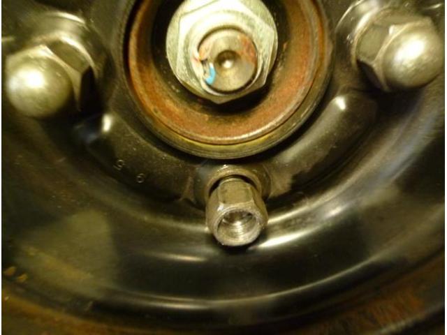 ホイールナット外れない修理 石川県金沢市より