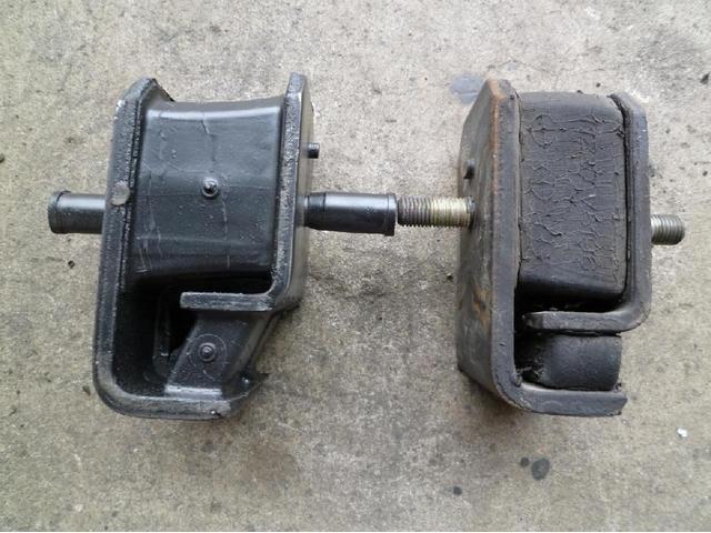 エンジン振動大 修理 石川県金沢市より