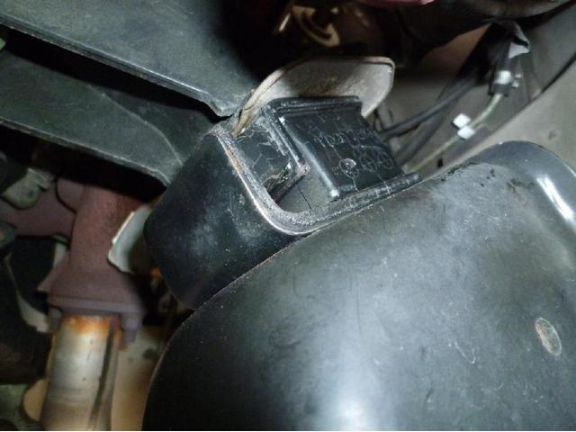 エンジン振動大 修理 石川県金沢市より