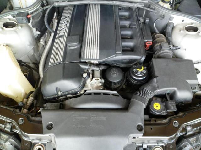 BMW（E46）エンジンオイル漏れ修理 石川県金沢市より