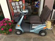 セニアカーのデモカーもございます。触って乗ってみて下さい。