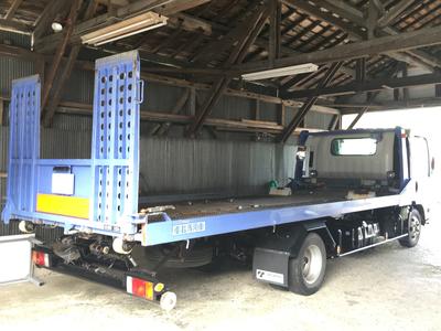 積載車完備、もしもの時も安心ですね♪♪