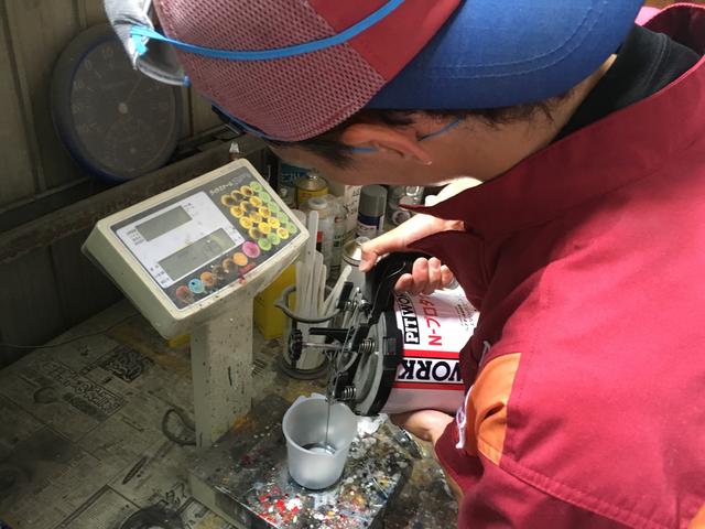 調色のプロも在籍