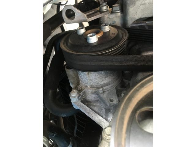 フォルクスワ－ゲン　ゴルフ６　エンジン　異音　ウォ－タ－ポンプ　車検整備続き　整備 修理 整備工場 修理工場 車検 点検 任意保険　茨城　龍ケ崎　取手 牛久 つくば つくばみらい 守谷 稲敷 MOTUL　ＮＵＴＥＣ 