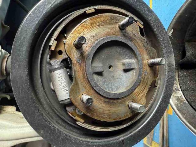 スズキ　ジムニー　法定点検　エンジンオイル＆エレメント　トランスファ－＆リヤデフオイル　交換　整備　修理　整備工場　修理工場　車検　点検　任意保険　茨城　龍ヶ崎　取手　牛久　つくば　つくば　ＮＵＴＥＣ