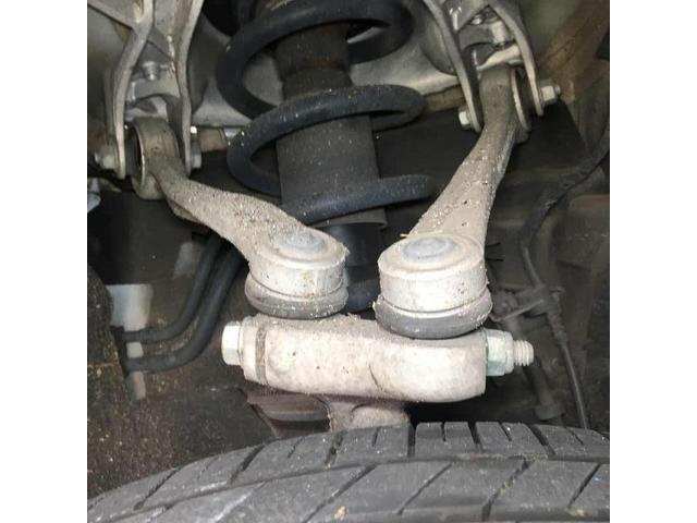 アウディ　Ｑ５　車検整備　エンジンオイル　ブレ－キオイル　交換　整備　修理　整備工場　修理工場　車検　点検　任意保険　茨城　龍ヶ崎　取手　牛久　つくば　つくば　ＮＵＴＥＣ