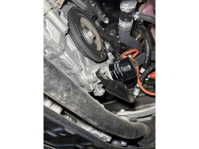 トヨタ　クラウンハイブリッド　6ヶ月点検　エンジンオイル　ＺＺ１１　交換　整備　修理　整備工場　修理工場　車検　点検　任意保険　茨城　龍ヶ崎　取手　牛久　つくば　つくば　ＮＵＴＥＣ