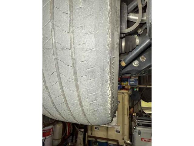 トヨタ　クラウンハイブリッド　6ヶ月点検　エンジンオイル　ＺＺ１１　交換　整備　修理　整備工場　修理工場　車検　点検　任意保険　茨城　龍ヶ崎　取手　牛久　つくば　つくば　ＮＵＴＥＣ