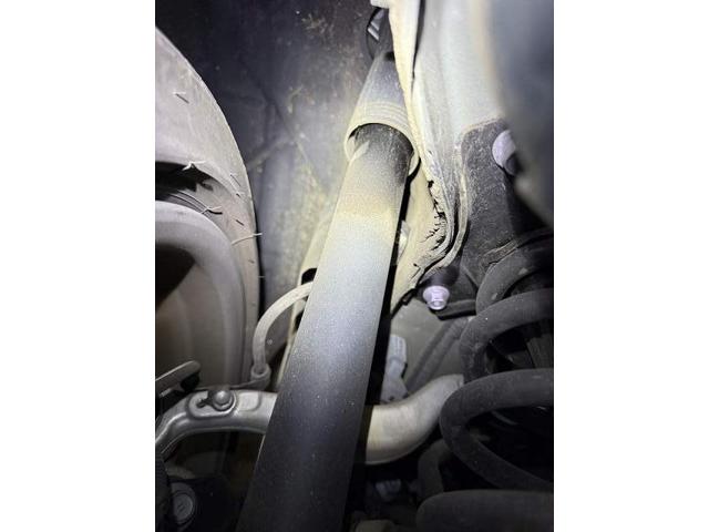 トヨタ　クラウンハイブリッド　6ヶ月点検　エンジンオイル　ＺＺ１１　交換　整備　修理　整備工場　修理工場　車検　点検　任意保険　茨城　龍ヶ崎　取手　牛久　つくば　つくば　ＮＵＴＥＣ