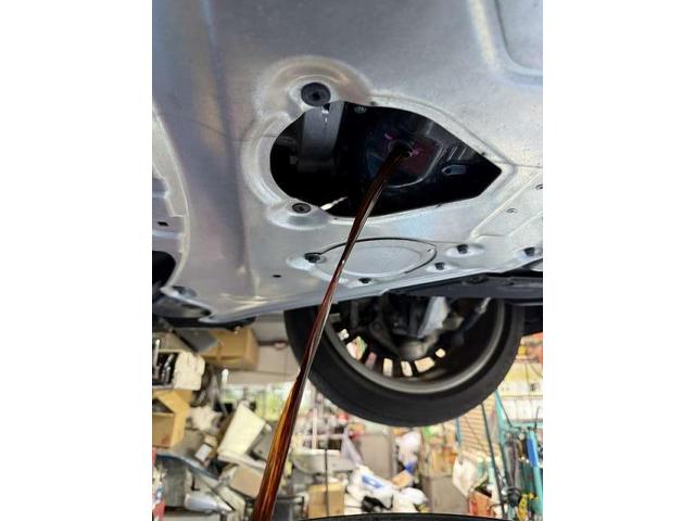 トヨタ　クラウンハイブリッド　6ヶ月点検　エンジンオイル　ＺＺ１１　交換　整備　修理　整備工場　修理工場　車検　点検　任意保険　茨城　龍ヶ崎　取手　牛久　つくば　つくば　ＮＵＴＥＣ