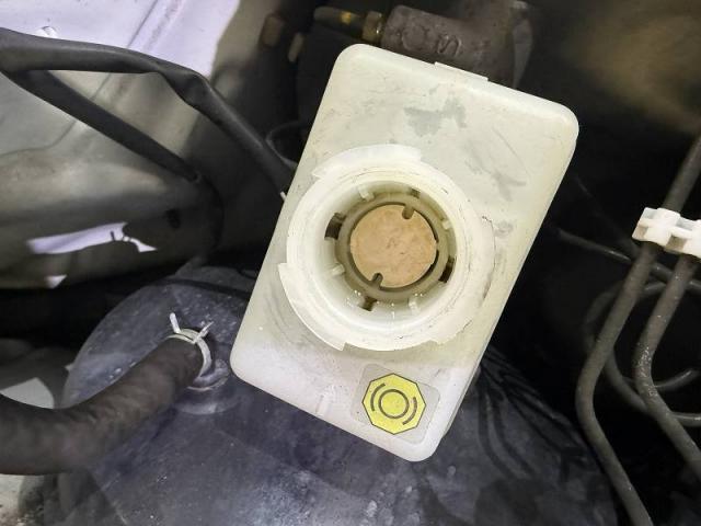 日産　スカイライン　車検整備　タイロットエンドガタ　ブレ－キオイル　交換　整備　修理　車検　点検　任意保険　茨城　龍ヶ崎　取手　牛久　つくば　つくば　ＮＵＴＥＣ