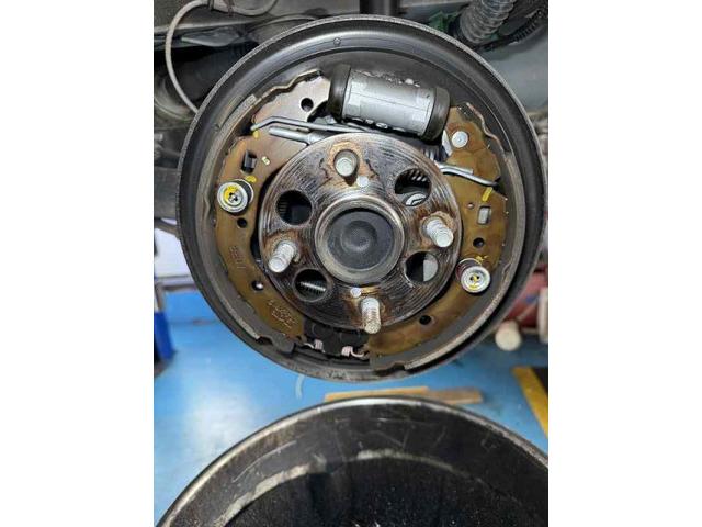 トヨタ カローラフィールダー 車検整備 エンジンオイル&エレメント マフラ-音 うるさい リヤハブベアリング うなり音 交換 整備 修理 車検 点検 任意保険 茨城 龍ヶ崎 取手 牛久 つくば つくば NUTEC