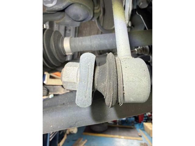 トヨタ カローラフィールダー 車検整備 エンジンオイル&エレメント マフラ-音 うるさい リヤハブベアリング うなり音 交換 整備 修理 車検 点検 任意保険 茨城 龍ヶ崎 取手 牛久 つくば つくば NUTEC