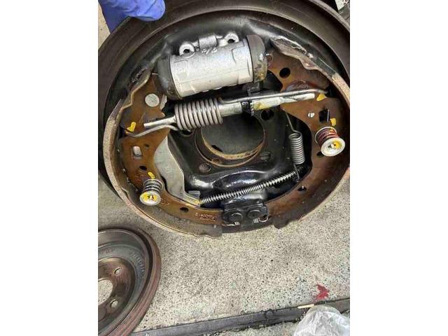 トヨタ カローラフィールダー 車検整備 エンジンオイル&エレメント マフラ-音 うるさい リヤハブベアリング うなり音 交換 整備 修理 車検 点検 任意保険 茨城 龍ヶ崎 取手 牛久 つくば つくば NUTEC