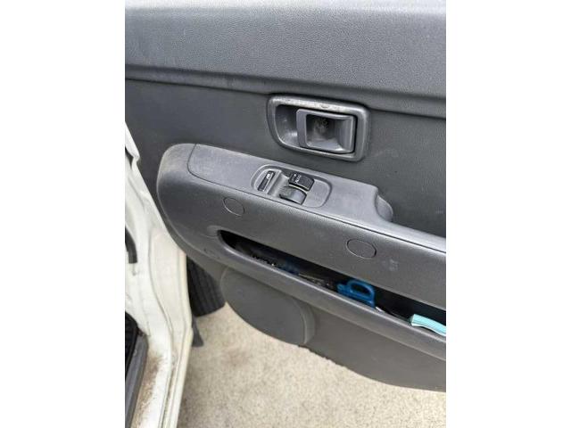 ダイハツ ハイゼットバン パワ-ウィンドスイッチ 破損 エンジンオイル漏れ タペットカバーパッキン   交換 整備 修理 車検 点検 任意保険 茨城 龍ヶ崎 取手 牛久 つくば つくば NUTEC