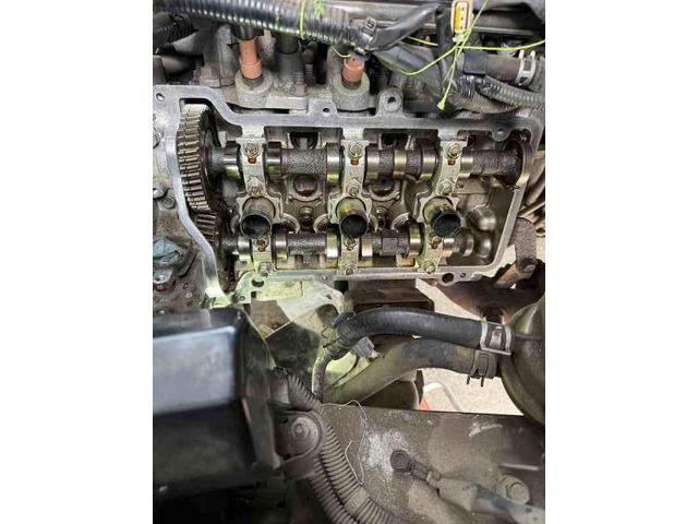 ダイハツ ハイゼットバン パワ-ウィンドスイッチ 破損 エンジンオイル漏れ タペットカバーパッキン   交換 整備 修理 車検 点検 任意保険 茨城 龍ヶ崎 取手 牛久 つくば つくば NUTEC