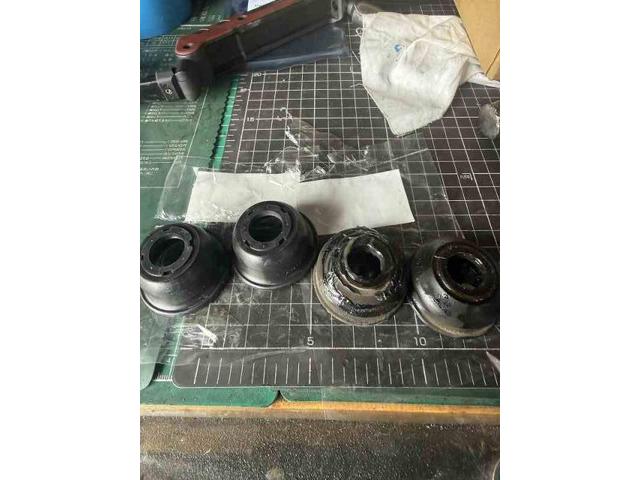 ダイハツ ハイゼットデッキバン 車検整備 エンジンオイル NUTEC ZZ01 ロアボ-ルジョイントブ-ツ エアコンフィルタ- 交換 整備 修理 車検 点検 任意保険 茨城 龍ヶ崎 取手 牛久 つくば つくば NUT整備