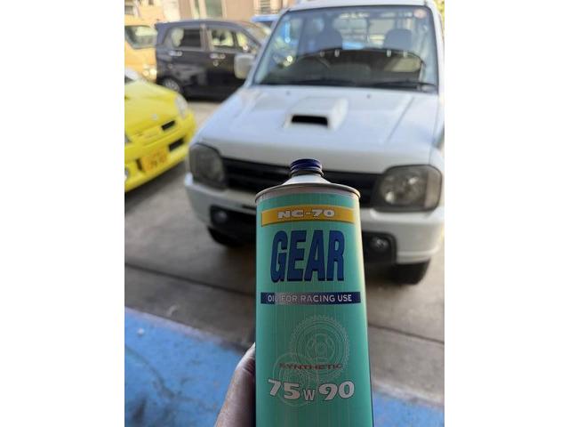 スズキ　ジムニー　足回りオイル漏れ修理　フロントアクスルシャフトオイルシール　キングピンベアリング　　バッテリ－　交換　整備　修理　車検　点検　任意保険　茨城　龍ヶ崎　取手　牛久　つくば　つくば　ＮＵＴＥＣ