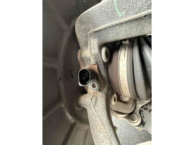 フォルクスワーゲン ザ・ビートル メ-タ- 警告灯点灯 ABS 横滑り ステアリング 回転センサ- 交換 整備 修理 車検 点検 任意保険 茨城 龍ヶ崎 取手 牛久 つくば つくば NUTEC