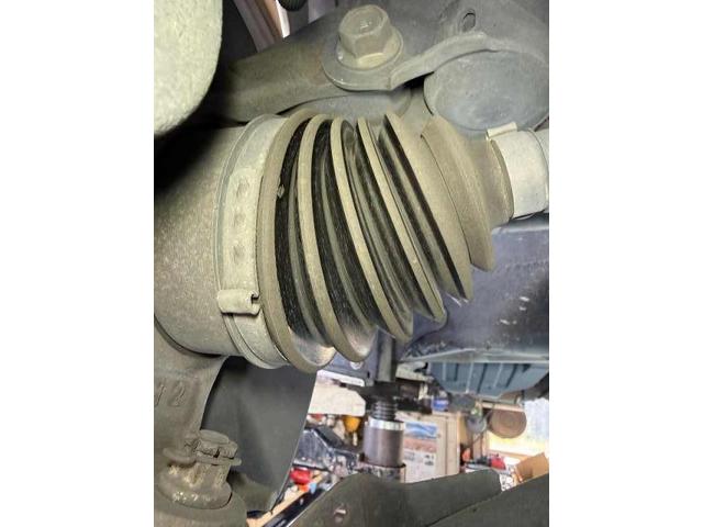 ホンダ　ステップワゴン　車検整備　エンジンオイル　エアコンフィルタ－　ブレ－キオイル　交換　整備　修理　車検　点検　任意保険　茨城　龍ヶ崎　取手　牛久　つくば　つくば　ＮＵＴＥＣ