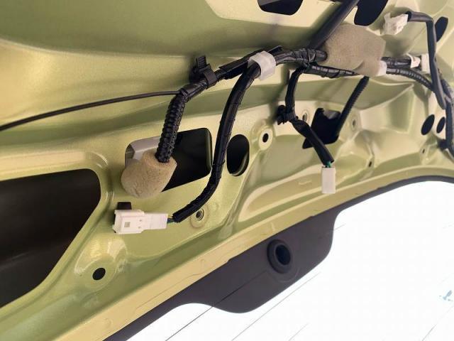 スバル　ＸＶハイブリッド　バックドアリクエストスイッチ　バックドア開閉時　手が汚れる　べたつく　交換　整備　修理　車検　点検　任意保険　茨城　龍ヶ崎　取手　牛久　つくば　つくば　ＮＵＴＥＣ