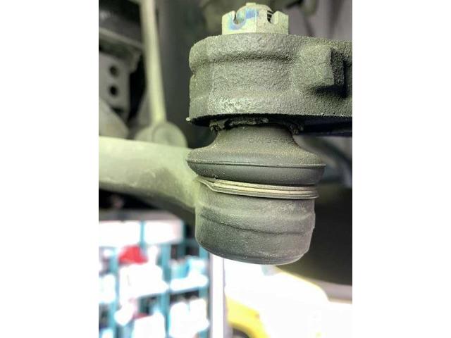 スバル　ＢＲＺ　車検整備　ブレ－キ＆クラッチオイル　ナンバ－灯バルブ　交換　整備　修理　車検　点検　任意保険　茨城　龍ヶ崎　取手　牛久　つくば　つくば　ＮＵＴＥＣ