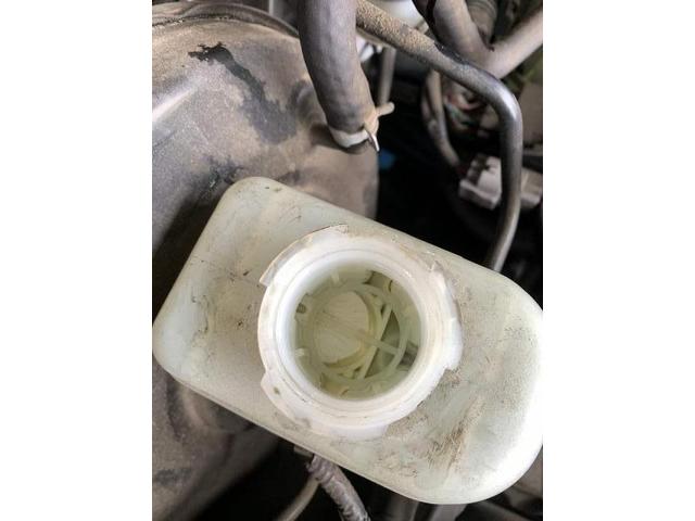 スバル　ＢＲＺ　車検整備　ブレ－キ＆クラッチオイル　ナンバ－灯バルブ　交換　整備　修理　車検　点検　任意保険　茨城　龍ヶ崎　取手　牛久　つくば　つくば　ＮＵＴＥＣ