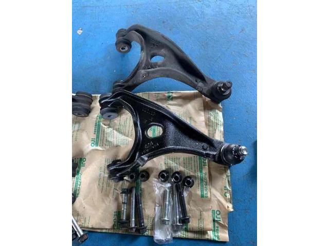 スバル　インプレッサ　リヤ足回り　キコキコ音　リヤアッパ－ア－ム交換　整備　修理　車検　点検　任意保険　茨城　龍ヶ崎　取手　牛久　つくば　つくば　ＮＵＴＥＣ