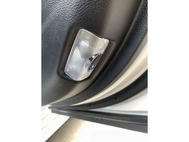 トヨタ　クラウンハイブリッド　お持込　カ－テシ－ランプ　取付　交換　整備　修理　車検　点検　任意保険　茨城　龍ヶ崎　取手　牛久　つくば　つくば　ＮＵＴＥＣ