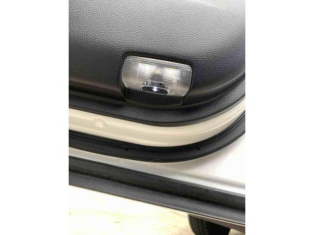 トヨタ　クラウンハイブリッド　お持込　カ－テシ－ランプ　取付　交換　整備　修理　車検　点検　任意保険　茨城　龍ヶ崎　取手　牛久　つくば　つくば　ＮＵＴＥＣ