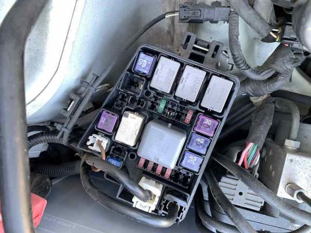 ダイハツ　ミライース　バッテリ－上り　エンジン始動できない　交換　整備　修理　車検　点検　任意保険　茨城　龍ヶ崎　取手　牛久　つくば　つくば　ＮＵＴＥＣ