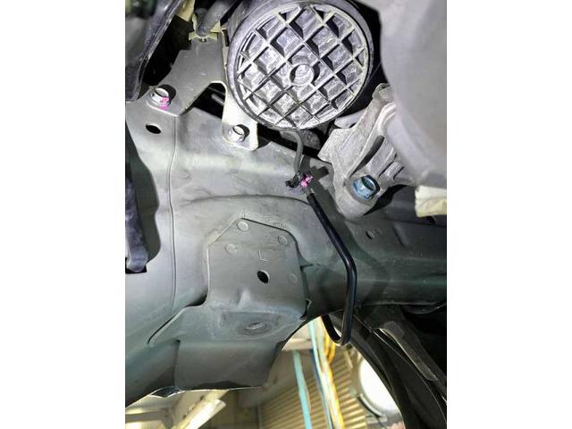 日産　ノート　サスペンション 足回り損傷　縁石　乗り上げ　走行不能　交換　整備　修理　車検　点検　任意保険　茨城　龍ヶ崎　取手　牛久　つくば　つくば　ＮＵＴＥＣ