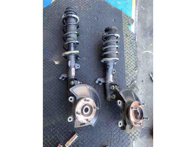 日産　ノート　サスペンション 足回り損傷　縁石　乗り上げ　走行不能　交換　整備　修理　車検　点検　任意保険　茨城　龍ヶ崎　取手　牛久　つくば　つくば　ＮＵＴＥＣ