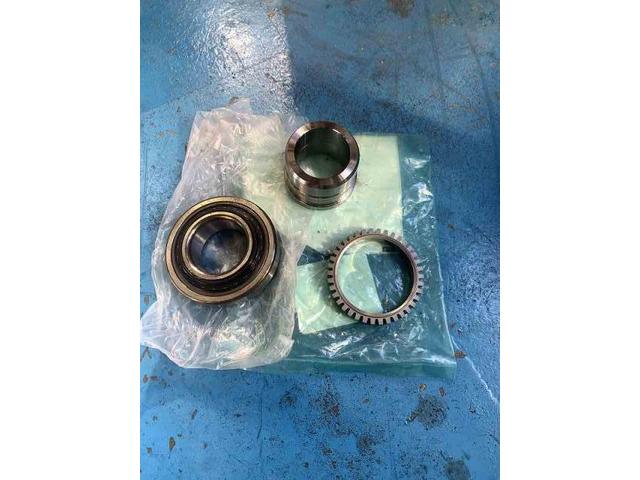 スズキ　ジムニー　後からオイル漏れ　リヤアクスル　オイルシ－ル　アクスルシャフト　交換　整備　修理　車検　点検　任意保険　茨城　龍ヶ崎　取手　牛久　つくば　つくば　ＮＵＴＥＣ