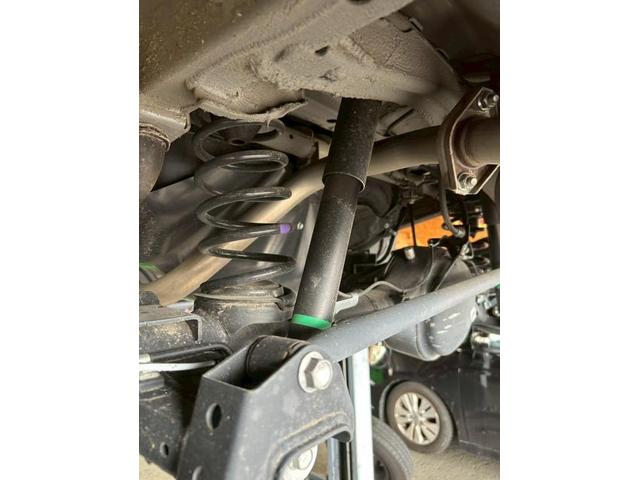 スズキ JB74Wジムニー サスペンションカスタム 中古車販売 車検 整備 鈑金 塗装 事故修理 キズヘコミ カスタム デントリペア 水戸 ひたちなか 茨城町 小美玉 笠間 大洗 石岡 那珂 城里町 東海村 鉾田 鹿嶋 神栖