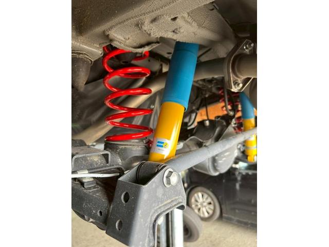 スズキ JB74Wジムニー サスペンションカスタム 中古車販売 車検 整備 鈑金 塗装 事故修理 キズヘコミ カスタム デントリペア 水戸 ひたちなか 茨城町 小美玉 笠間 大洗 石岡 那珂 城里町 東海村 鉾田 鹿嶋 神栖