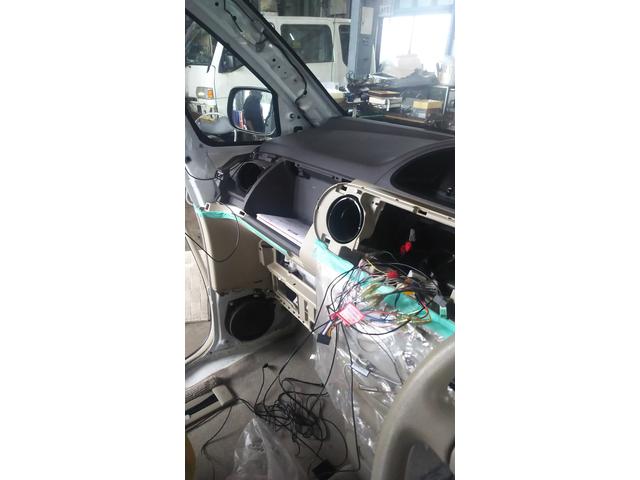 トヨタ ポルテ ナビ、バックカメラ取付