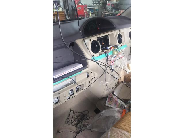 トヨタ ポルテ ナビ、バックカメラ取付