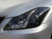 ライト類の交換やヘッドライト磨きなども行っています。