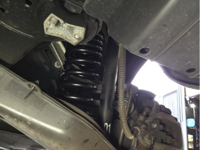 ベンツ W204 セダン ローダウン 大阪 枚方市