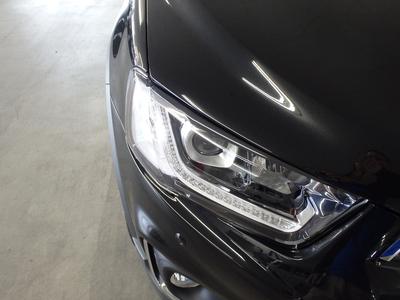 ヘッドライトコーティングもお任せ下さい。