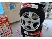 各種タイヤの販売も行なっております。格安タイヤもあり！