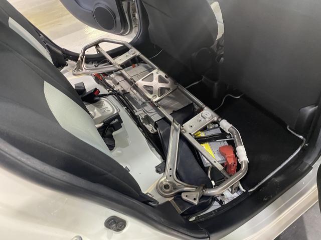 アクア ハイブリッドバッテリー交換【三木市 車検・整備】|グー アクア ハイブリッドバッテリー交換【三木市 車検・整備】|グー
