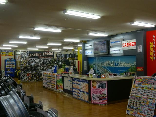 タイヤワールド館ベスト　西多賀店16