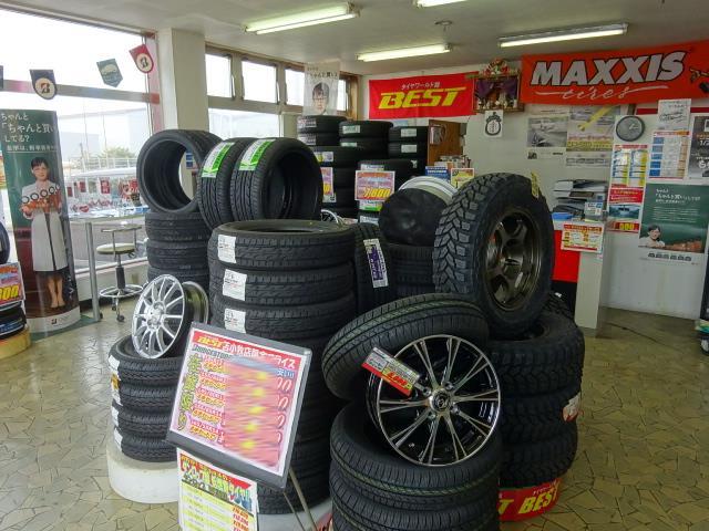 タイヤワールド館ベスト　苫小牧店2