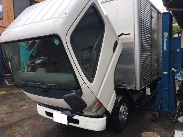 三菱　キャンター　オイル漏れ修理