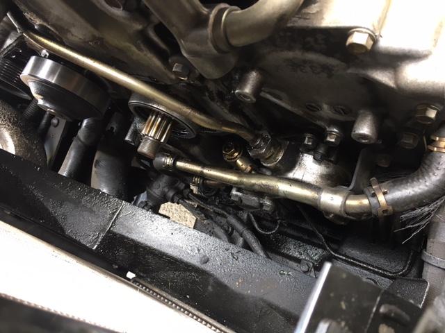 三菱　キャンター　オイル漏れ修理