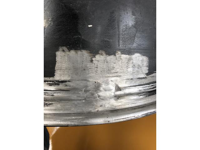 どこでも修理できなかったエアー漏れ。これ他店で修理した画像です。