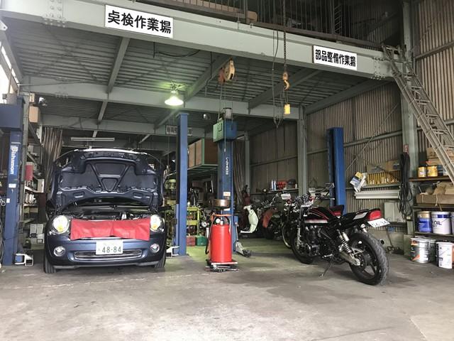 サービス工場です！！車検・整備・修理なんでもおまかせ下さい！